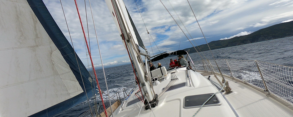 Mare a Vela cabinato